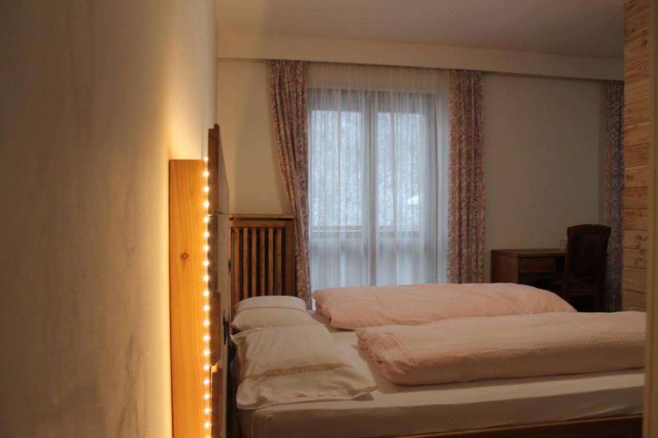 Hotel Carlone Breguzzo Exterior photo
