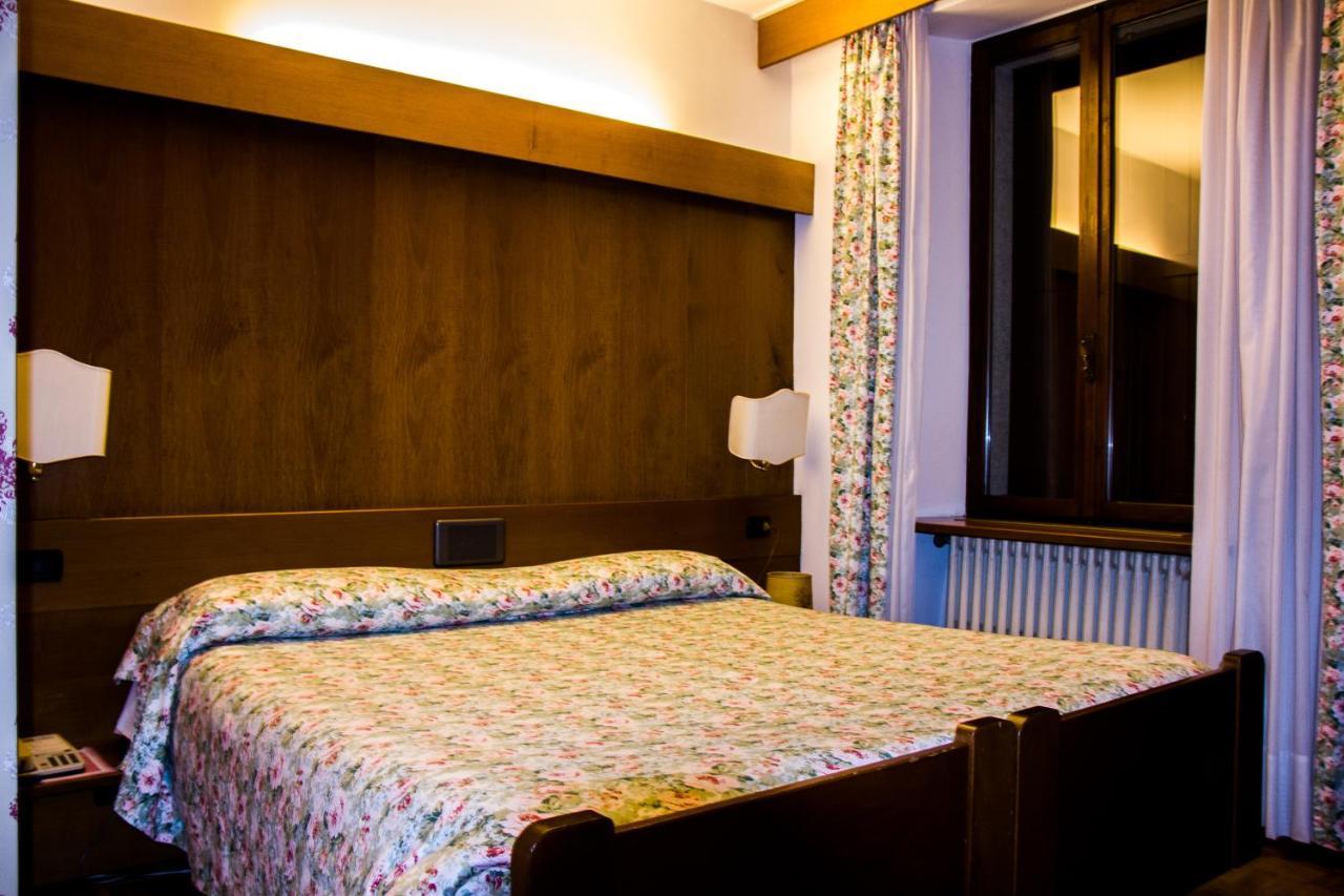 Hotel Carlone Breguzzo Exterior photo